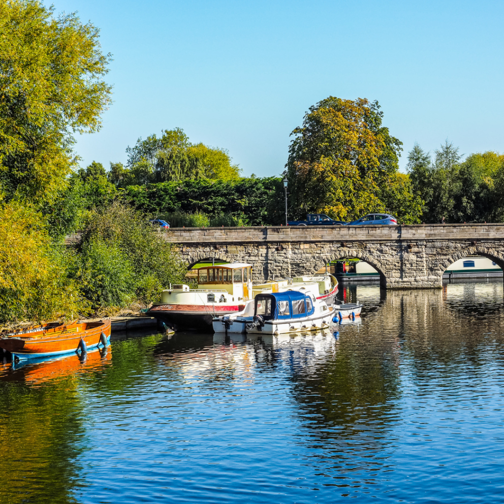 https://www.jostudyenglishacademy.com/wp-content/uploads/2025/01/JoStudy-Young-Learner-Programmes-Stratford-upon-Avon-3.png